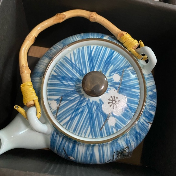 Japanese Ceramic Sakura Cherry Blossom Tea Set for 5 NIB - Picture 2 of 3